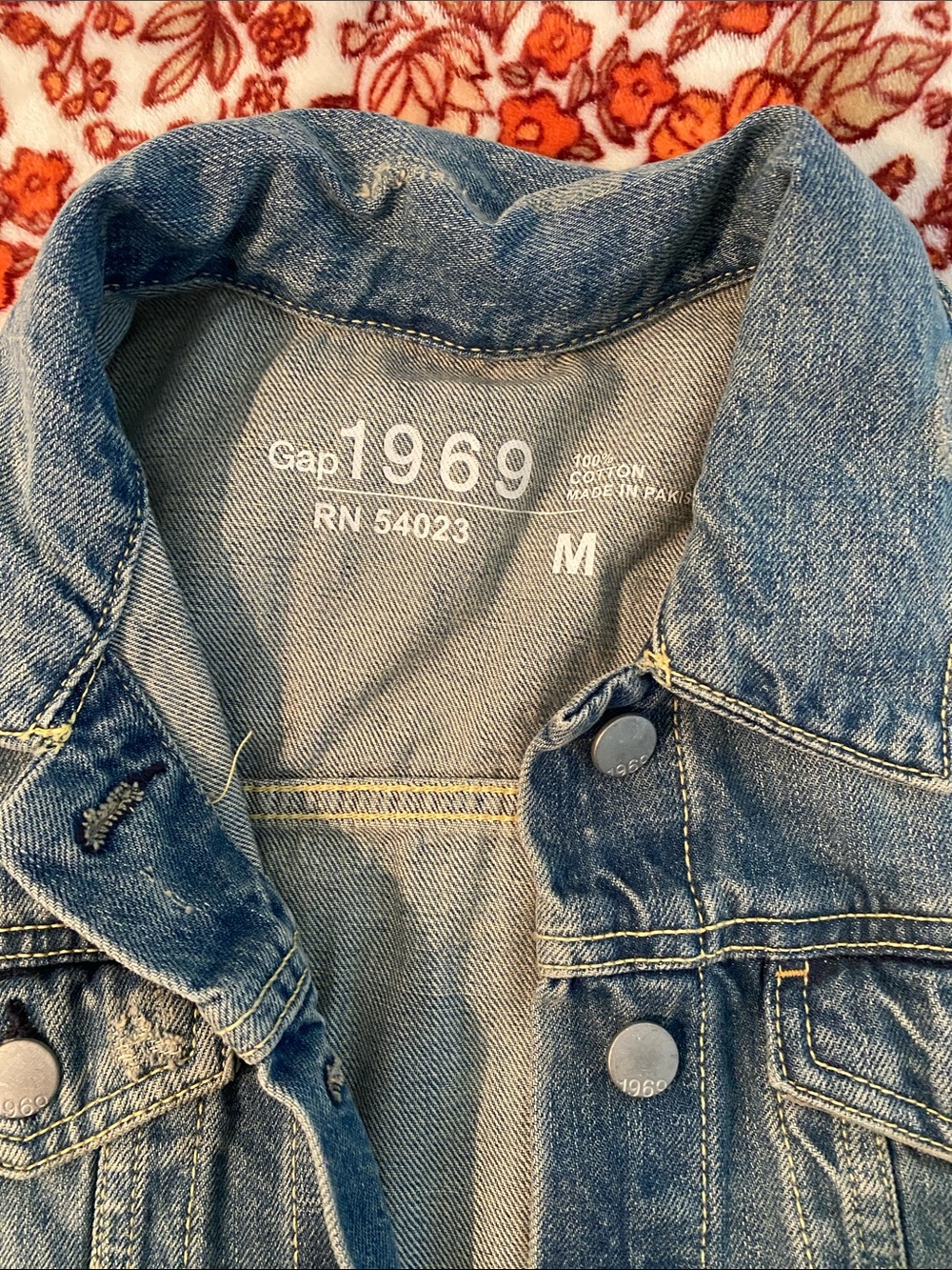 GAP 1969 Medium Wash Blue Denim Vest - Picture 2 of 5
